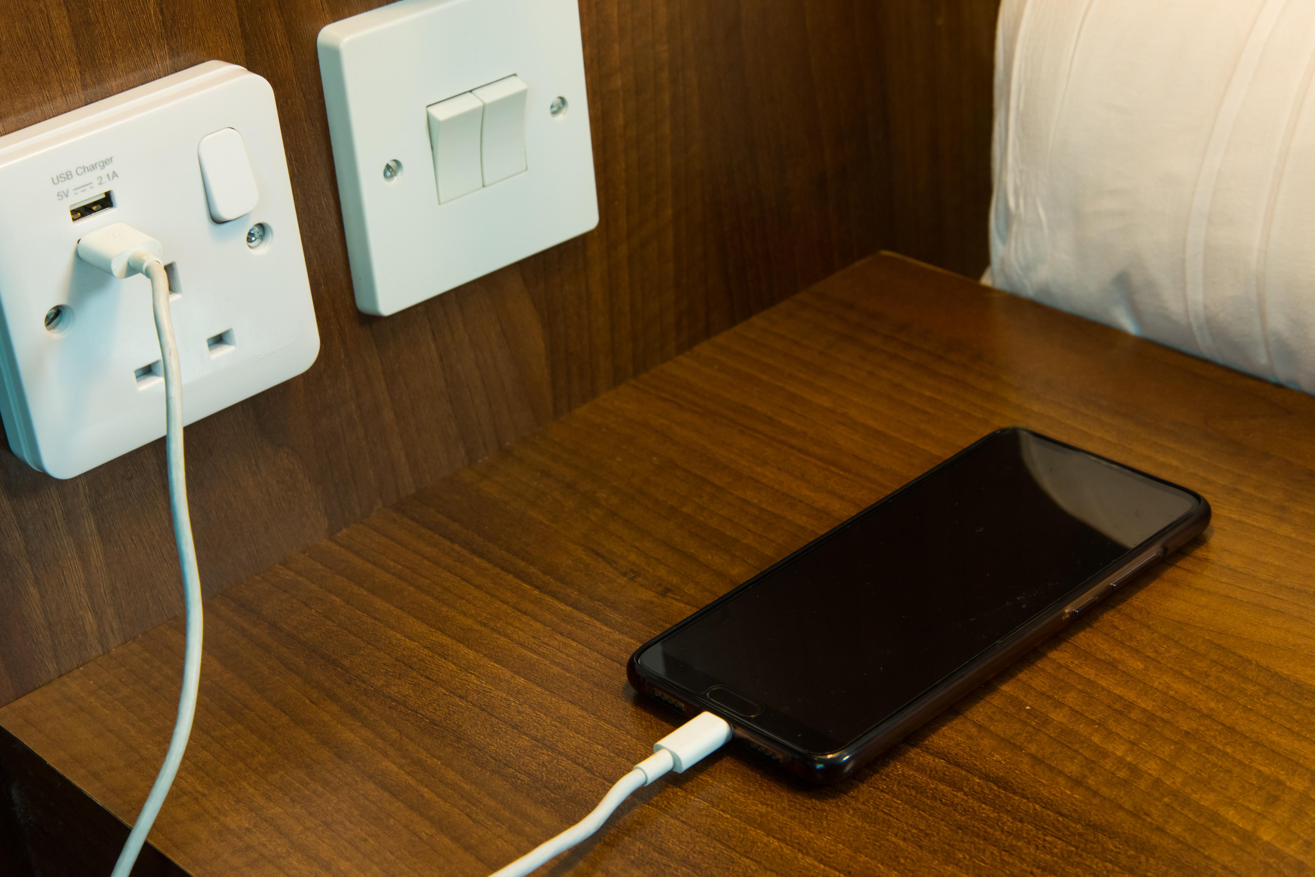 Holiday Inn Express Manchester East By Ihg Екстериор снимка