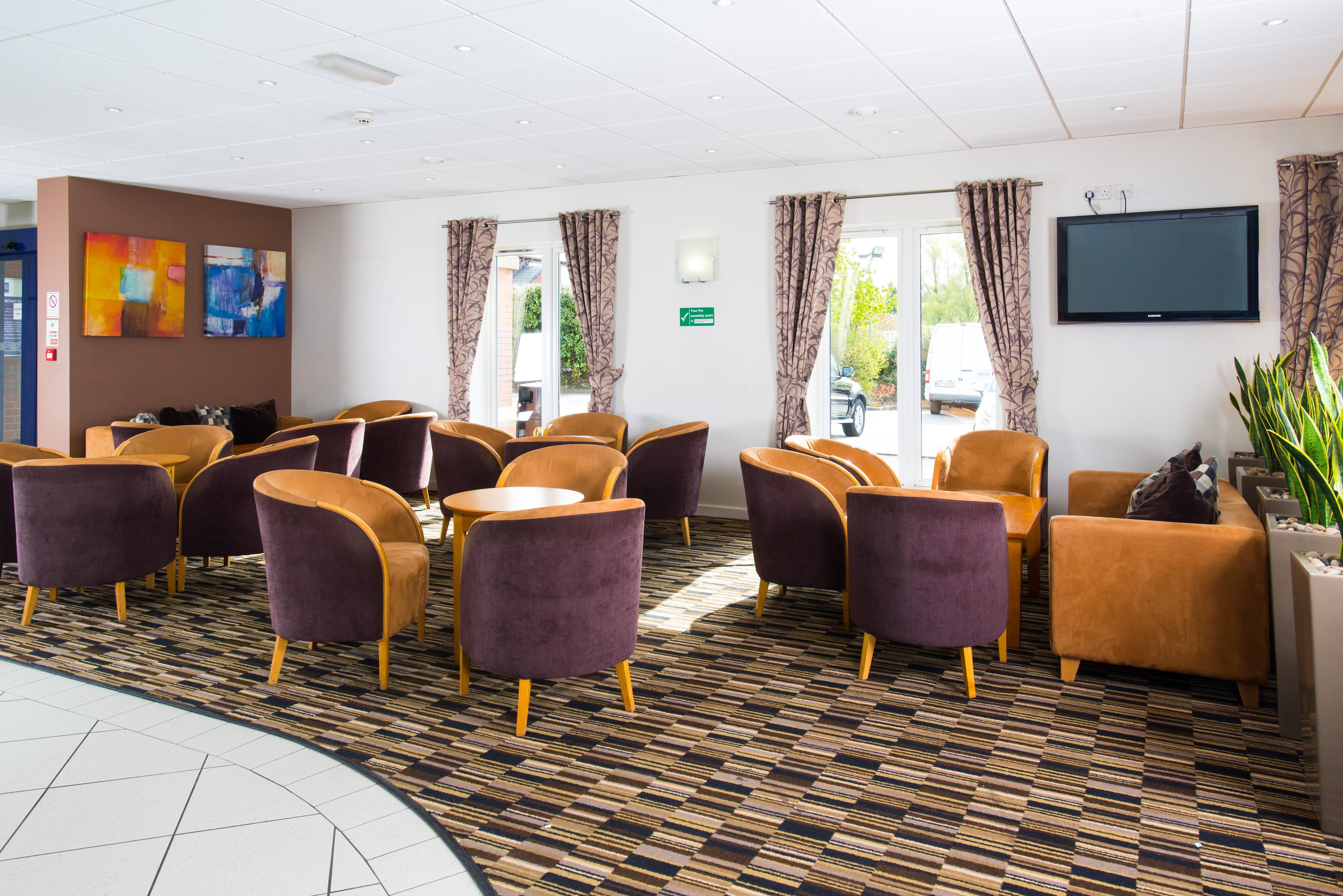 Holiday Inn Express Manchester East By Ihg Екстериор снимка