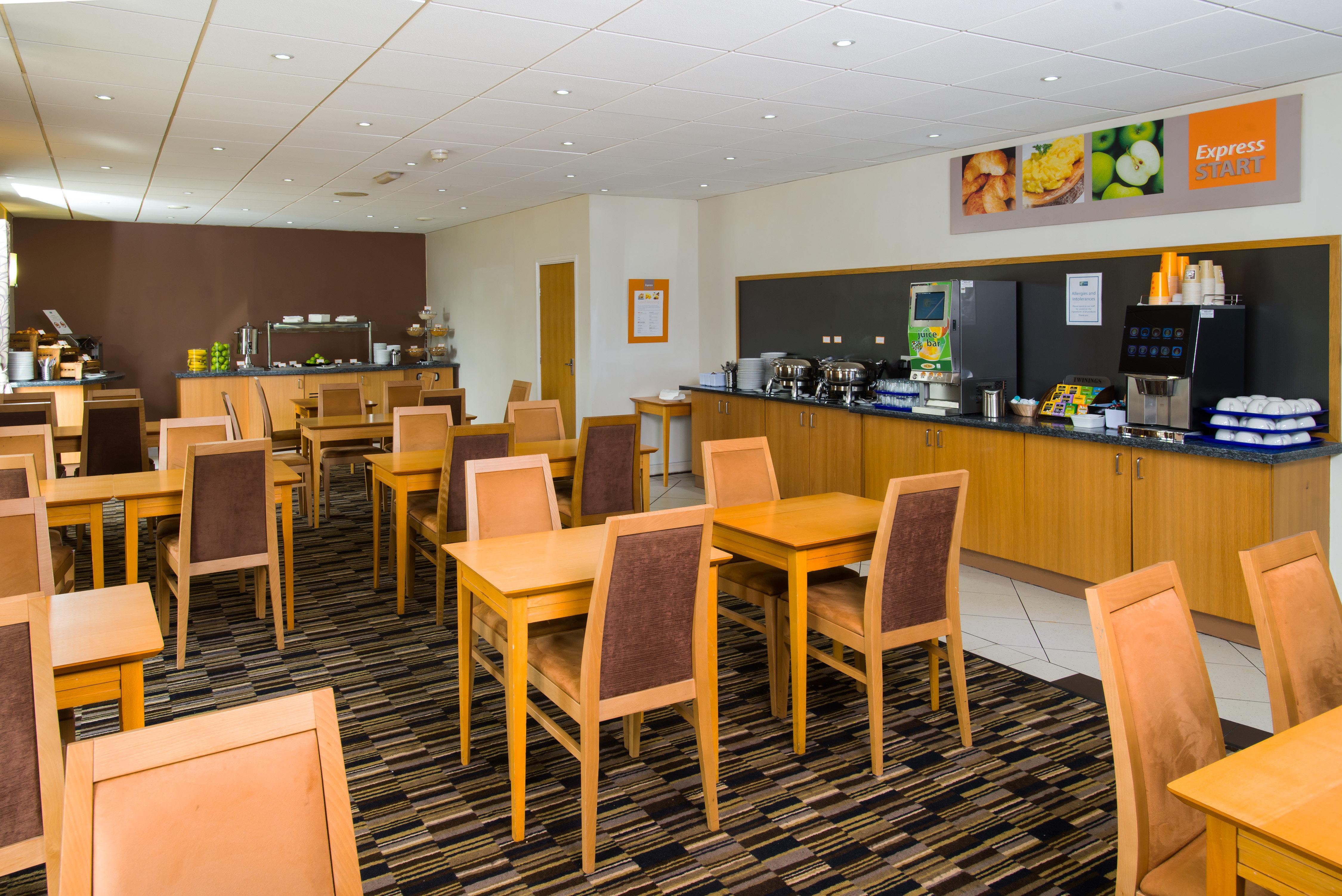 Holiday Inn Express Manchester East By Ihg Екстериор снимка