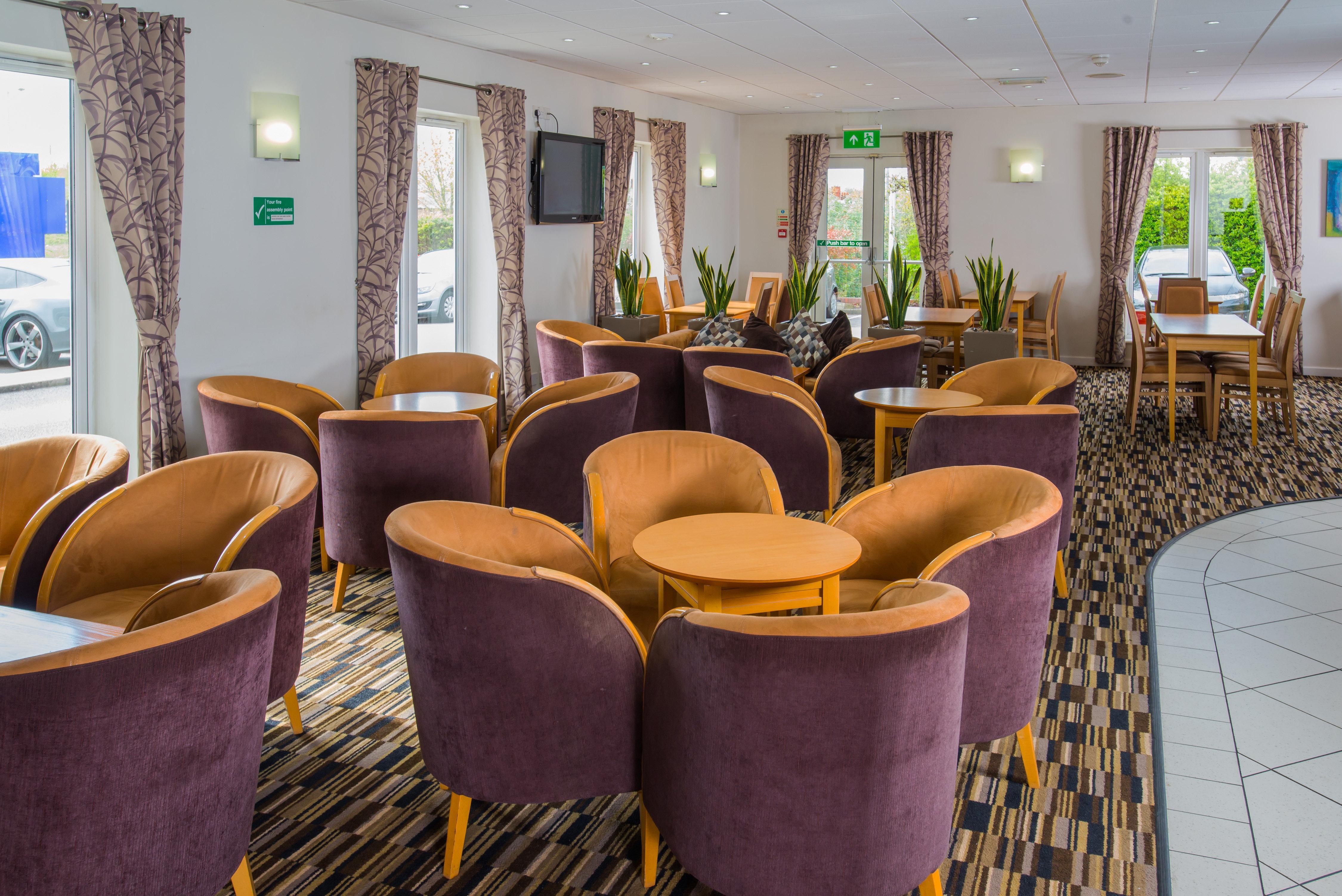 Holiday Inn Express Manchester East By Ihg Екстериор снимка